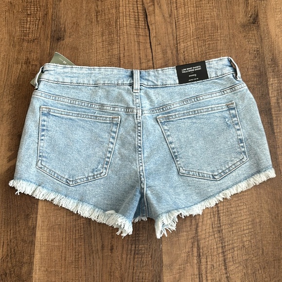 NWT Divided H&M low waist shorts Taille basse short size 10 cut off denim shorts - Picture 10 of 11